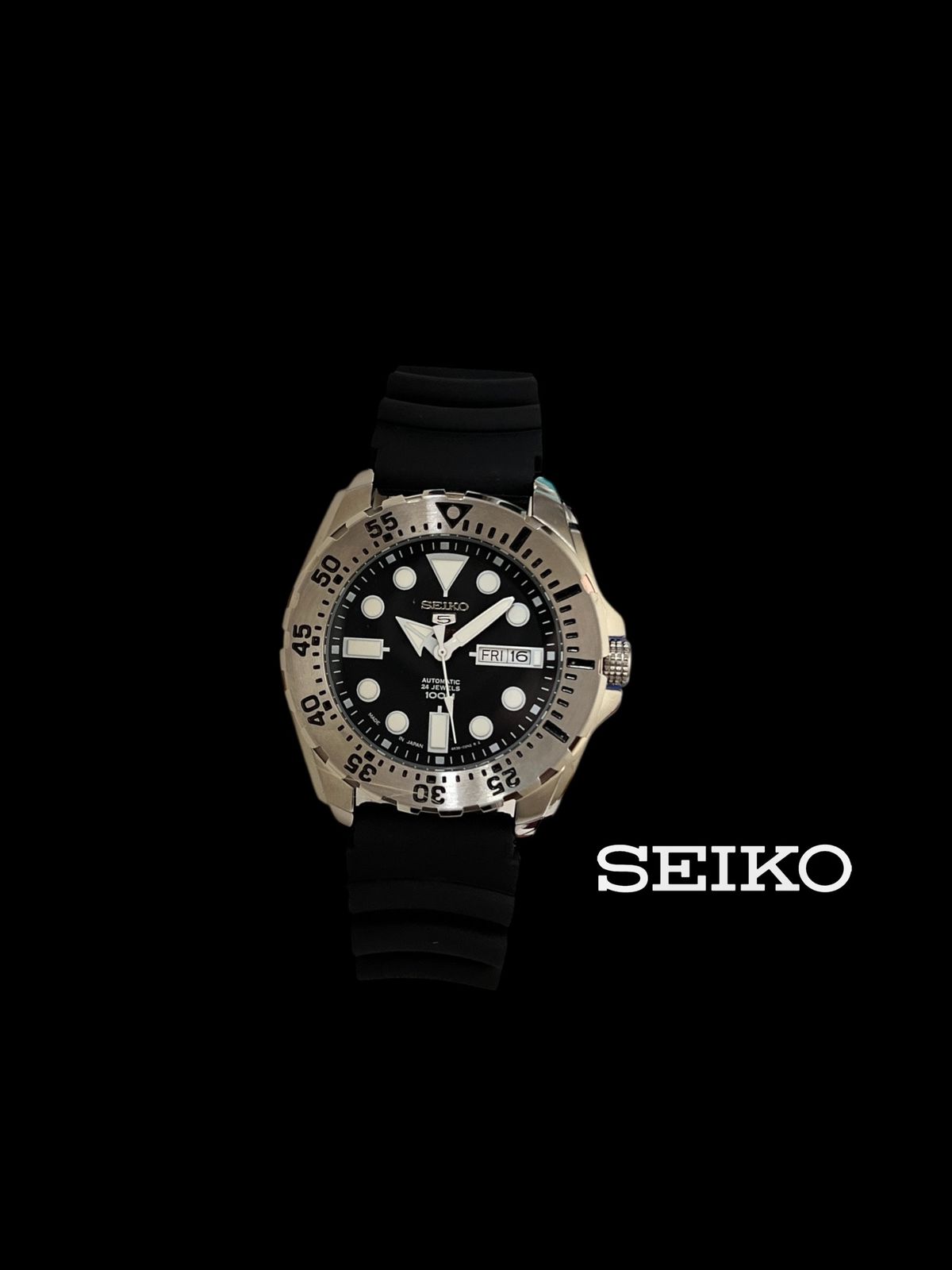 Seiko Automatic 24 Jewels Day And Dated Black Dial Black Strap Gents Watch
