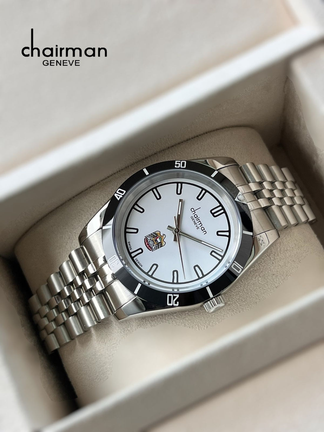 UAE Emblem Chairman Geneve White Dial Silver Chain Gents Watch